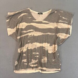 Envy Women's Sz Med Camo Short Sleeve Shirt Batwing Boxy‎ Casual Round Neck Gray